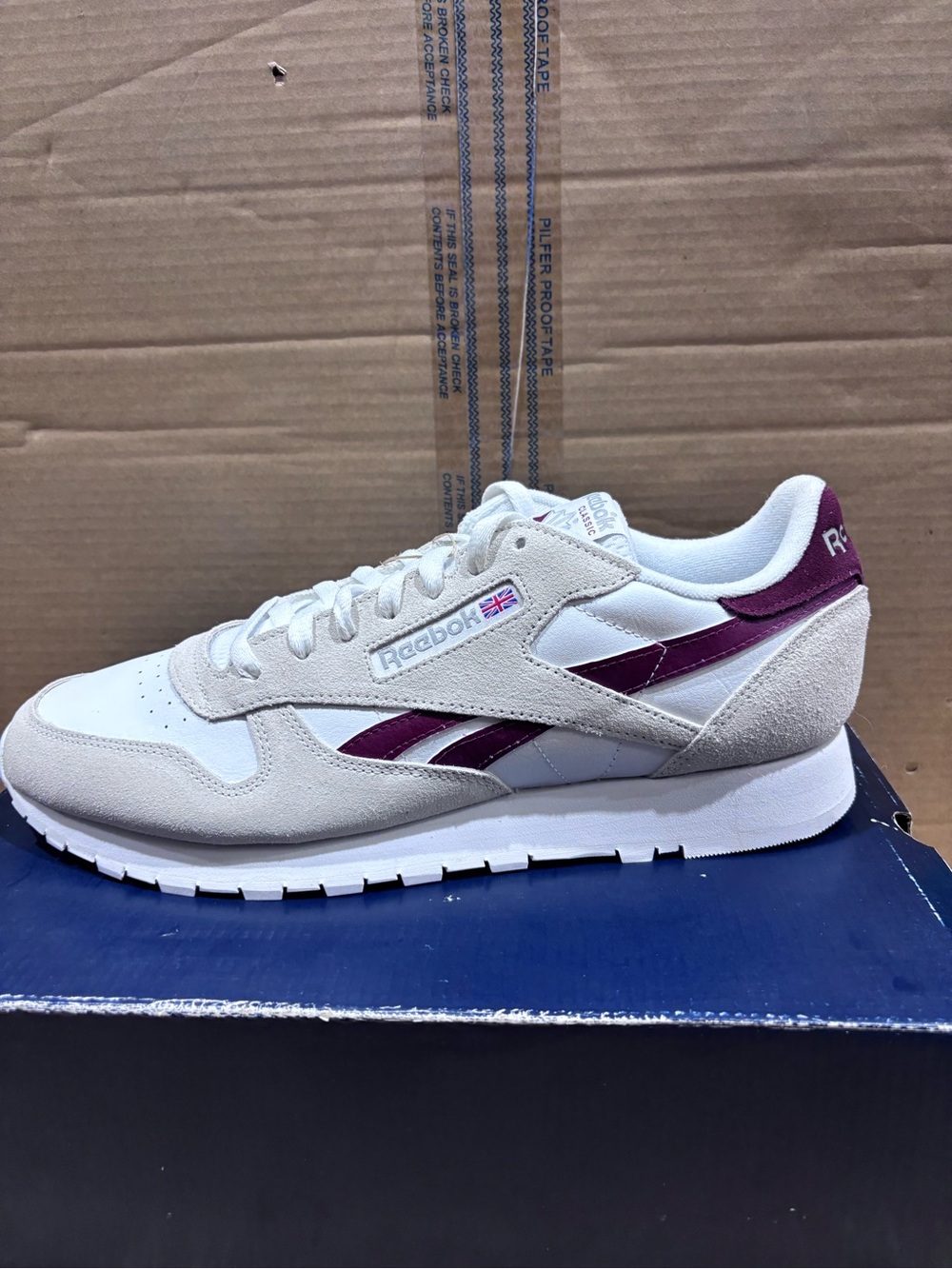 Reebok Men's White and Burgundy Classic Low-Top Sneaker
